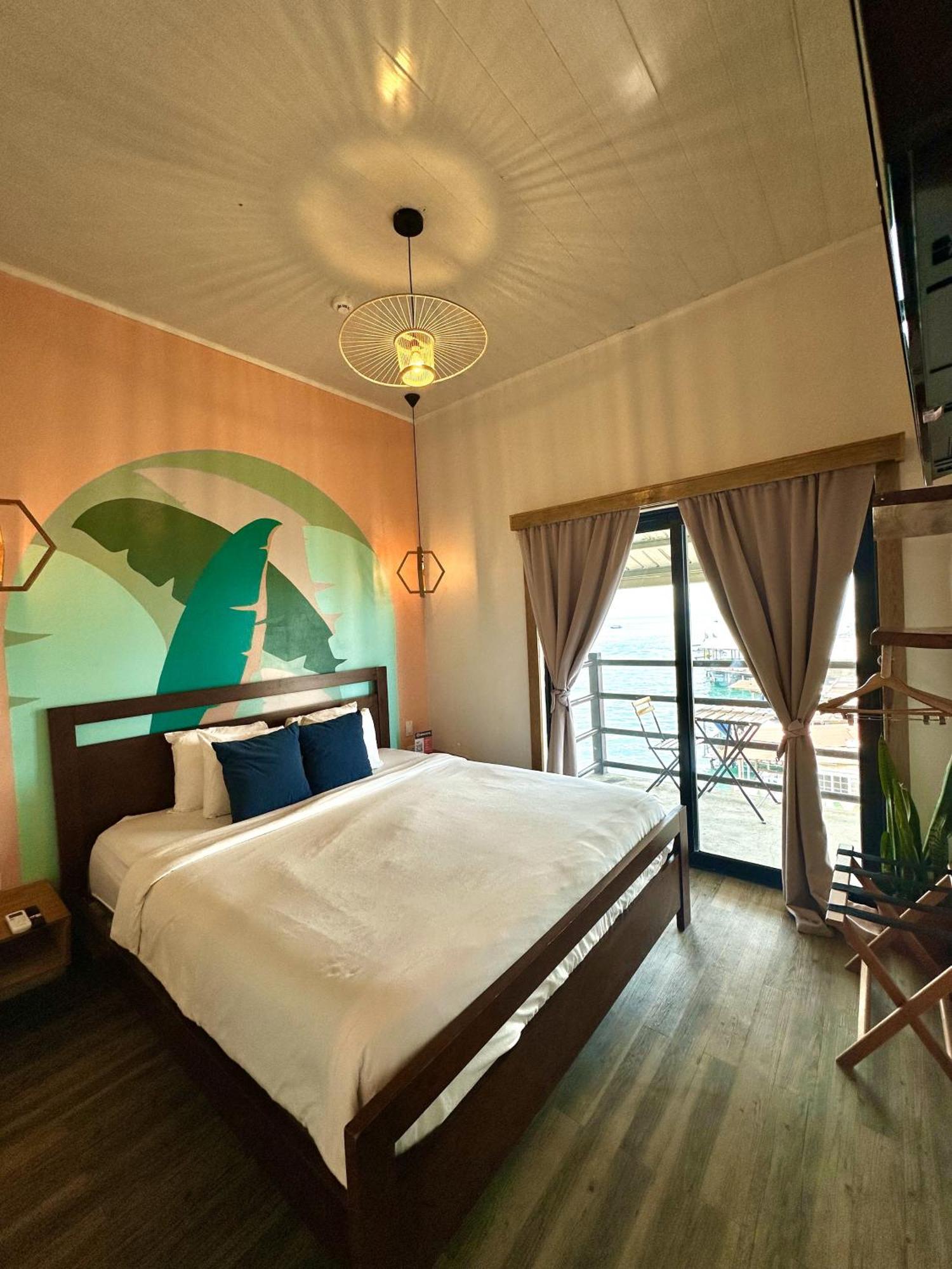Socialtel Bocas Del Toro Hotel Bagian luar foto